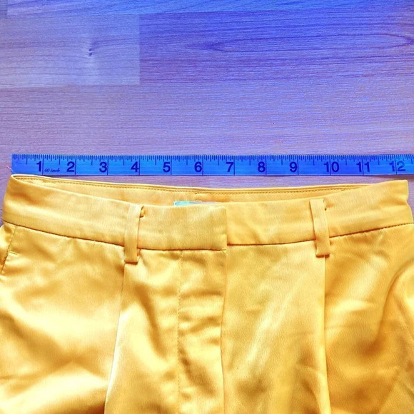 H&M Gold Satin-like High‎ Waisted Shorts, Size 2 - Picture 6 of 13